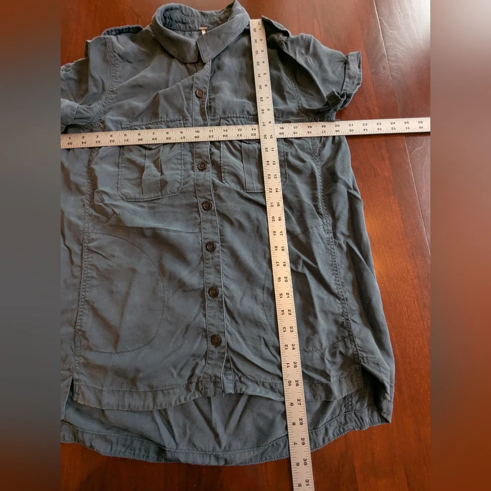 Free People Casual Button Down cCamp Shirt, Size Small, cadet blue - Picture 7 of 8